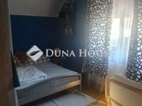 Eladó családi ház, Vecsésen 115.9 M Ft, 4 szobás