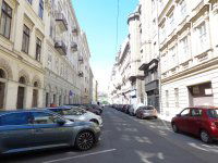 Eladó üzlethelyiség