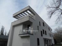 Eladó ikerház, III. kerületben 219.5 M Ft, 6 szobás