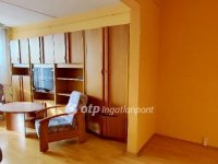 Eladó panellakás, Győrött 49.95 M Ft, 2 szobás