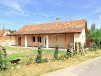Eladó családi ház, Szabadszálláson 37.9 M Ft, 2 szobás