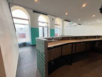 Eladó üzlethelyiség