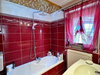 Eladó családi ház, Áporkán 124.9 M Ft, 4 szobás