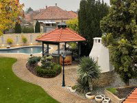 Eladó családi ház, Győrött 299 M Ft, 5 szobás