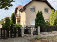 Kiadó családi ház, albérlet, Hajdúszoboszlón 900 E Ft / hó