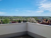 Eladó téglalakás, Hévízen 124.8 M Ft, 4 szobás