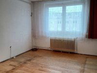 Eladó panellakás, Tatabányán 35.9 M Ft, 2 szobás