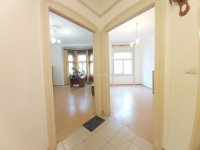 Eladó téglalakás, Budapesten, VI. kerületben 99.9 M Ft, 2 szobás