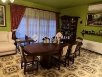 Eladó családi ház, Majosházán 265 M Ft, 4 szobás