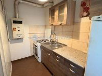 Eladó téglalakás, Orosházán 28 M Ft, 3 szobás