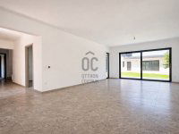 Eladó családi ház, Székesfehérvárott 199 M Ft, 5 szobás