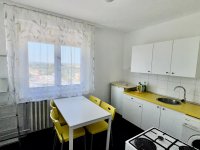 Eladó panellakás, Székesfehérvárott, Selyem utcában 35.9 M Ft