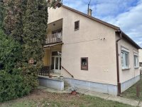 Eladó családi ház, Dombóváron 44.9 M Ft, 5 szobás