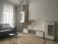 Kiadó téglalakás, albérlet