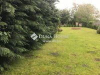 Eladó családi ház, Szadán 130 M Ft, 3 szobás