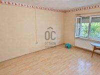 Eladó téglalakás, Esztergomban 32 M Ft, 1 szobás