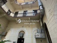 Eladó üzlethelyiség, V. kerületben 399 M Ft