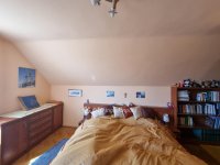 Eladó családi ház, Pápán 89.9 M Ft, 5 szobás