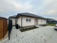 Eladó családi ház