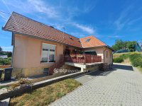 Eladó családi ház, Bakonyszentkirályon 97.5 M Ft, 2+6 szobás