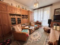 Kiadó téglalakás, albérlet, Pécsett, Lokomotív utcában