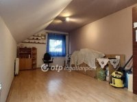 Eladó családi ház, Baracskán 98 M Ft, 6 szobás