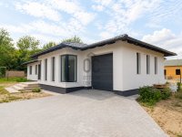 Eladó családi ház, Bugyin 115.2 M Ft, 4 szobás