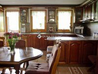 Eladó családi ház, Vácegresen 279.9 M Ft, 6 szobás