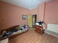 Eladó családi ház, Jászkisérén 7.5 M Ft, 1+2 szobás