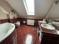 Eladó családi ház, Kecskeméten 86 M Ft, 4 szobás