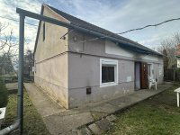 Eladó családi ház