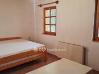 Eladó családi ház, Balatonakarattyán 180 M Ft, 3 szobás