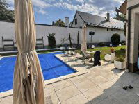 Eladó családi ház, Debrecenben 405 M Ft, 10 szobás