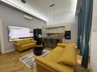 Eladó téglalakás, V. kerületben 259 M Ft, 3 szobás