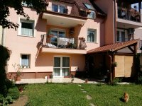 Eladó családi ház, Egerben 190 M Ft, 7 szobás
