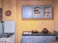 Eladó családi ház, Komáromban 29.5 M Ft, 1 szobás