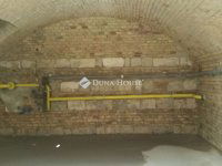 Eladó üzlethelyiség, VIII. kerületben 63.72 M Ft