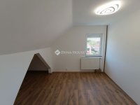 Eladó családi ház, Kecskeméten 89.9 M Ft, 5 szobás