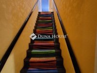 Eladó családi ház, Vecsésen 199 M Ft, 5 szobás