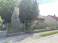 Eladó családi ház, Ajkán 31.99 M Ft, 2 szobás