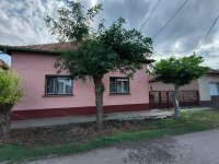 Eladó családi ház, Törökszentmiklóson 27.5 M Ft, 2 szobás