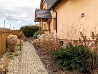 Eladó családi ház, Kistarcsán 329 M Ft, 5 szobás