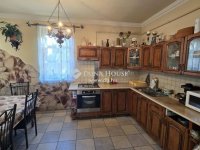 Eladó családi ház, Kecskeméten 89.9 M Ft, 4 szobás