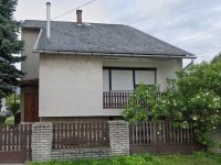 Eladó családi ház, Bicskén 40 M Ft, 3 szobás