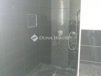 Eladó családi ház, Dunaharasztin 129 M Ft, 9 szobás