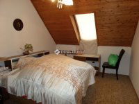 Eladó családi ház, Komlón 80 M Ft, 6 szobás