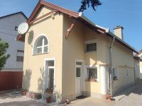 Eladó családi ház, Székesfehérvárott 98 M Ft, 4+1 szobás