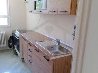 Kiadó téglalakás, albérlet