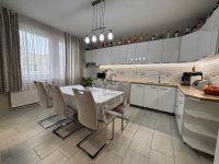 Eladó panellakás, Debrecenben 63.9 M Ft, 3 szobás