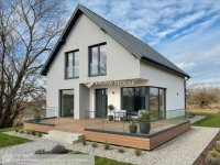 Eladó nyaraló, Komáromban 9 M Ft, 4 szobás